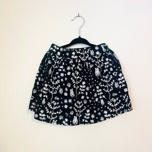 Lilla Barn Black and White Patterned Skirt